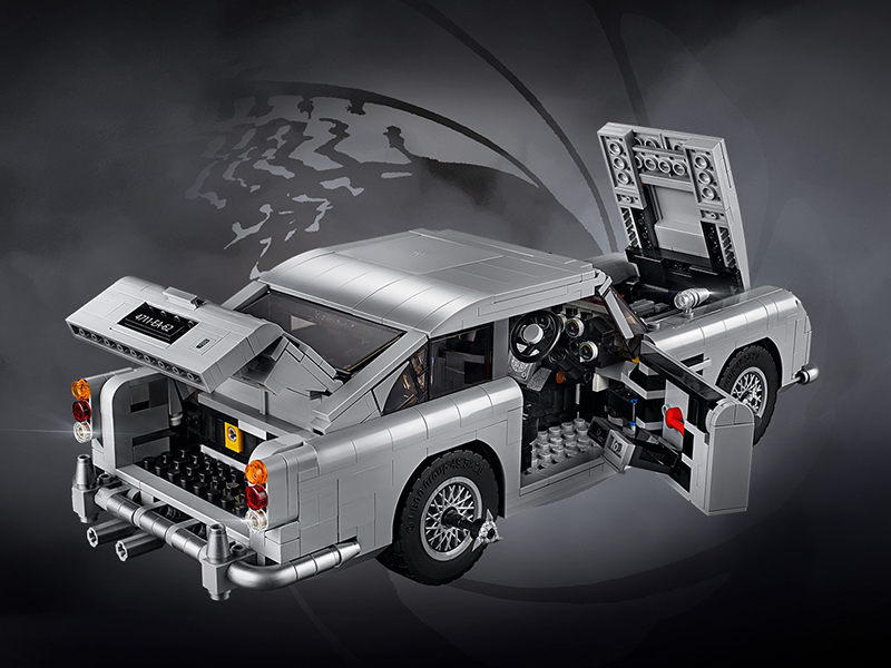 اكتشفوا أسرار Aston Martin DB5 أكثر سيارات جيمس بوند شهرة مع LEGO